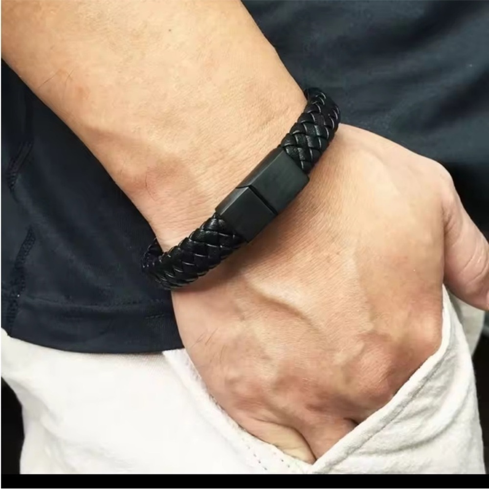 Men's Black Braided Leather Bracelet - Picture 10 of 10